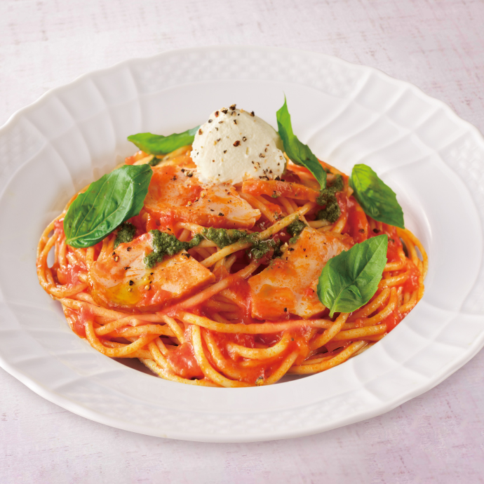 スモークチキンとマスカルポーネのトマトパスタ